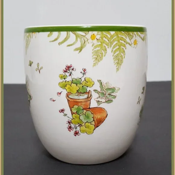 NEW RARE Pottery Barn Beatrix Potter Peter Rabbit Stoneware Mug 21 OZ Stoneware - Picture 4 of 6